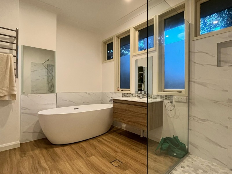 19 Trelawney Street, Killarney Vale NSW 2261