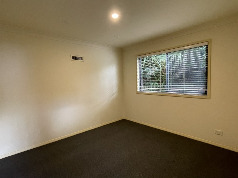 19 Trelawney Street, Killarney Vale NSW 2261