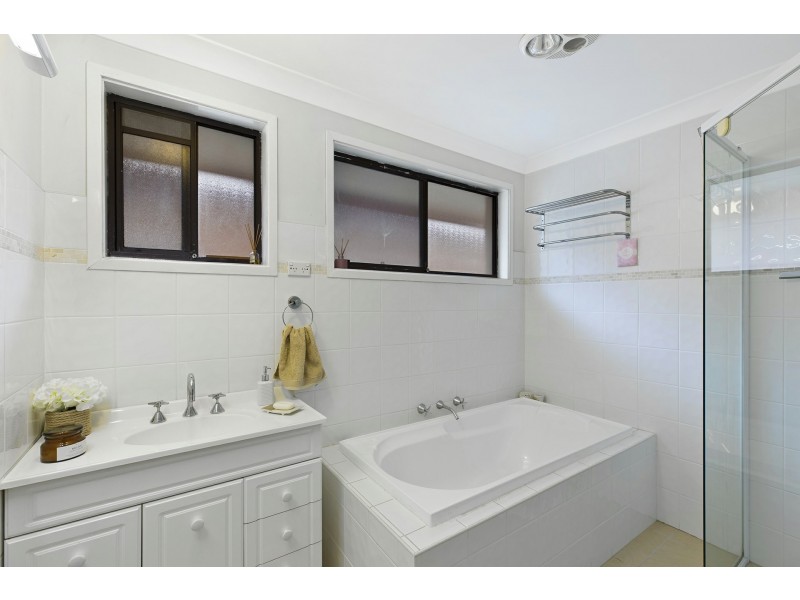 81 Hume Boulevard, Killarney Vale NSW 2261