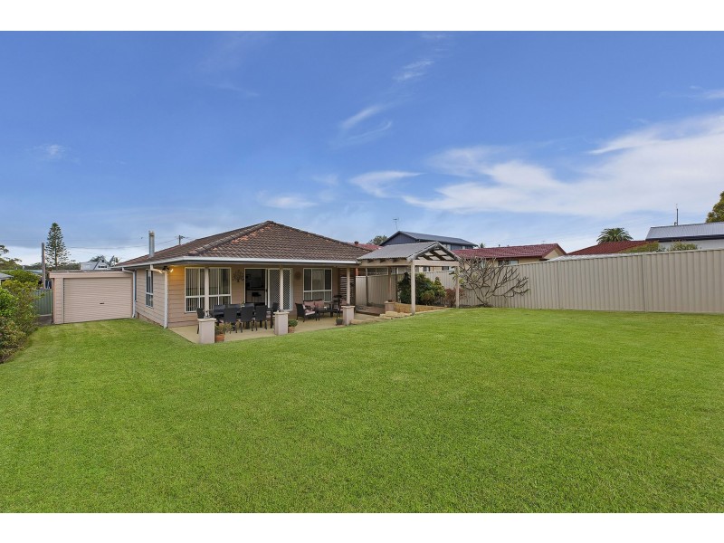 81 Hume Boulevard, Killarney Vale NSW 2261