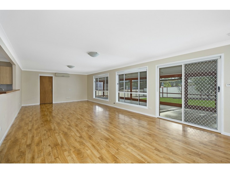 3 Lancaster Parade, Bateau Bay NSW 2261