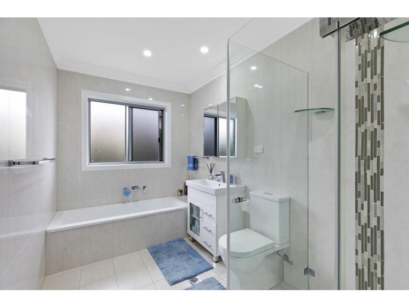 6 Shaw Street, Killarney Vale NSW 2261