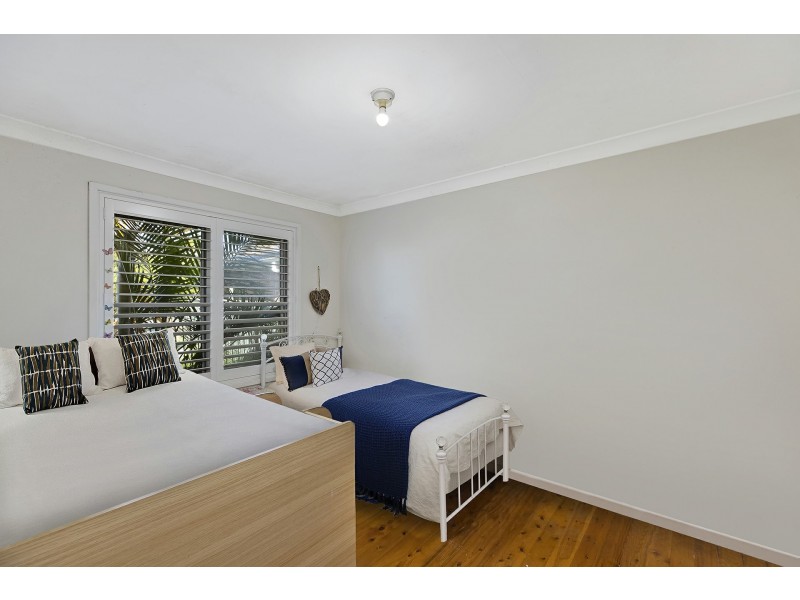 18 Cuthbert Road, Killarney Vale NSW 2261