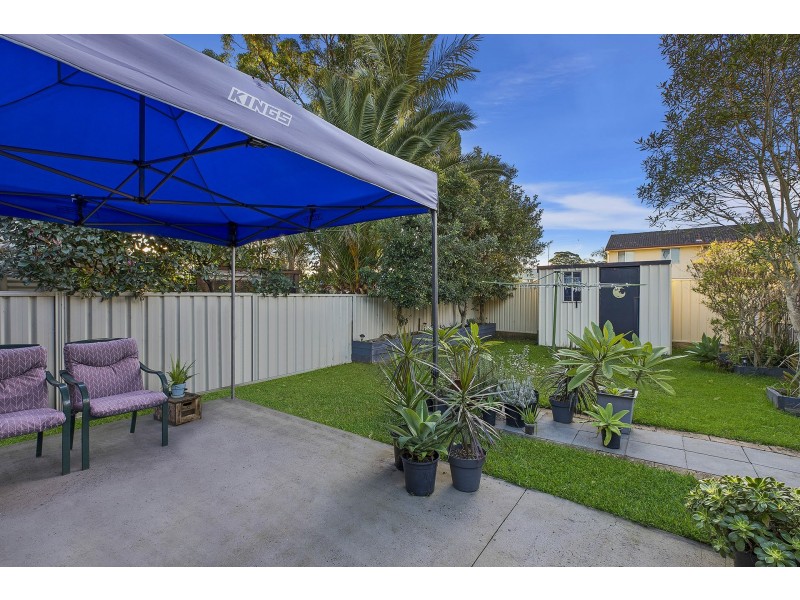 15a Emerald Place, Berkeley Vale NSW 2261