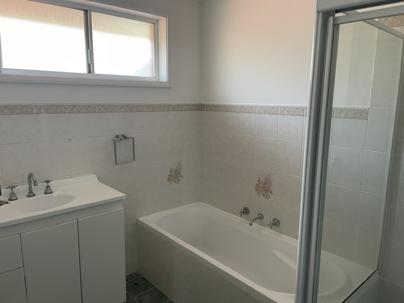 21 Ruskin Row, Killarney Vale NSW 2261