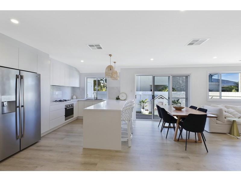 48a Ferndale Street, Killarney Vale NSW 2261