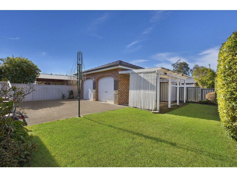 4 Naelcm Avenue, Killarney Vale NSW 2261