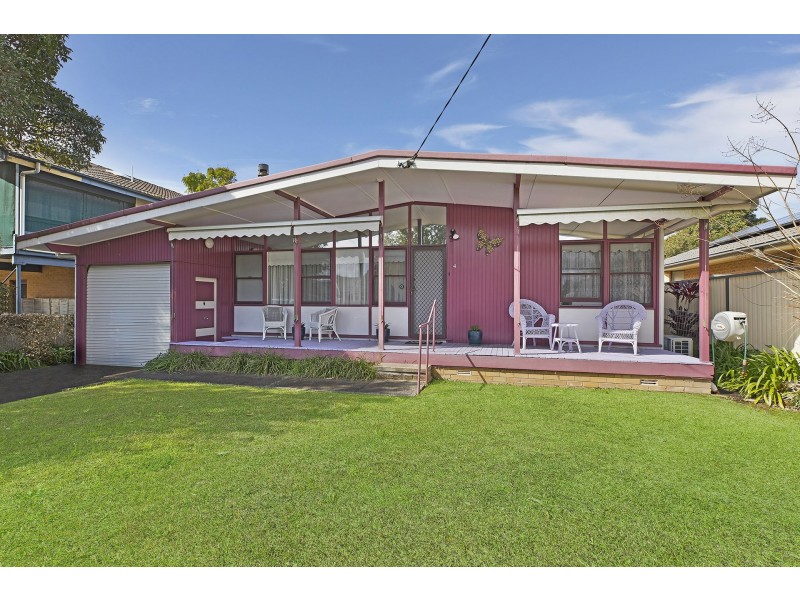 4 Brooke Avenue, Killarney Vale NSW 2261