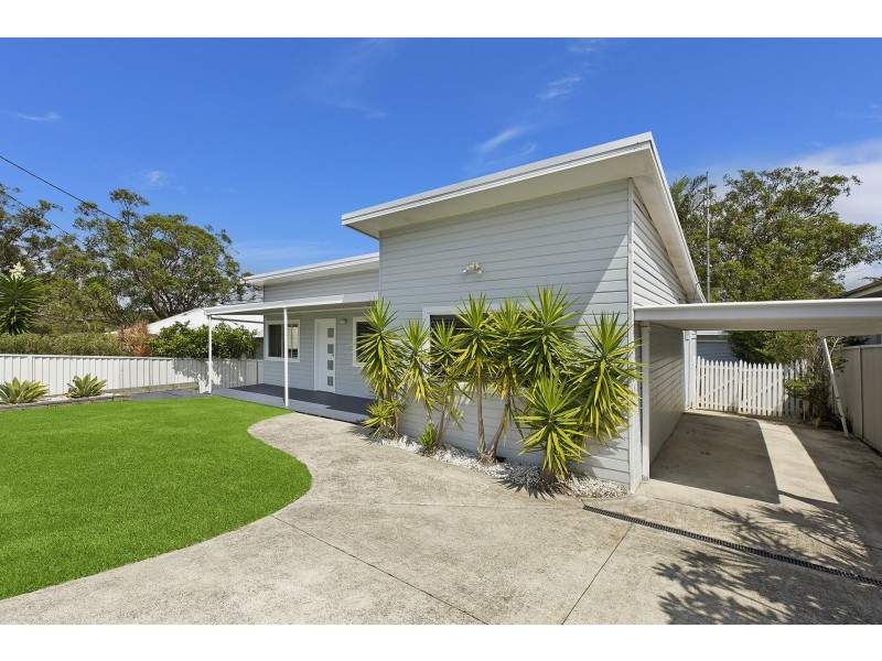 23 George Hely Crescent, Killarney Vale NSW 2261