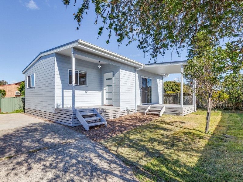 22a Manuka Parade, Gorokan NSW 2263