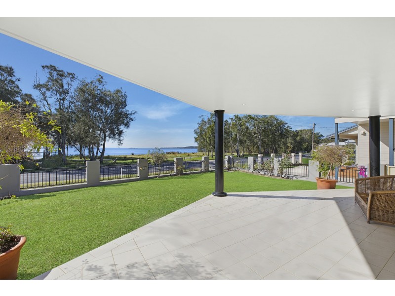 13 Lucinda Avenue, Killarney Vale NSW 2261