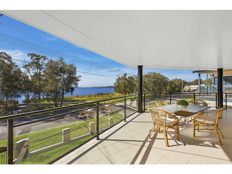 13 Lucinda Avenue, Killarney Vale NSW 2261
