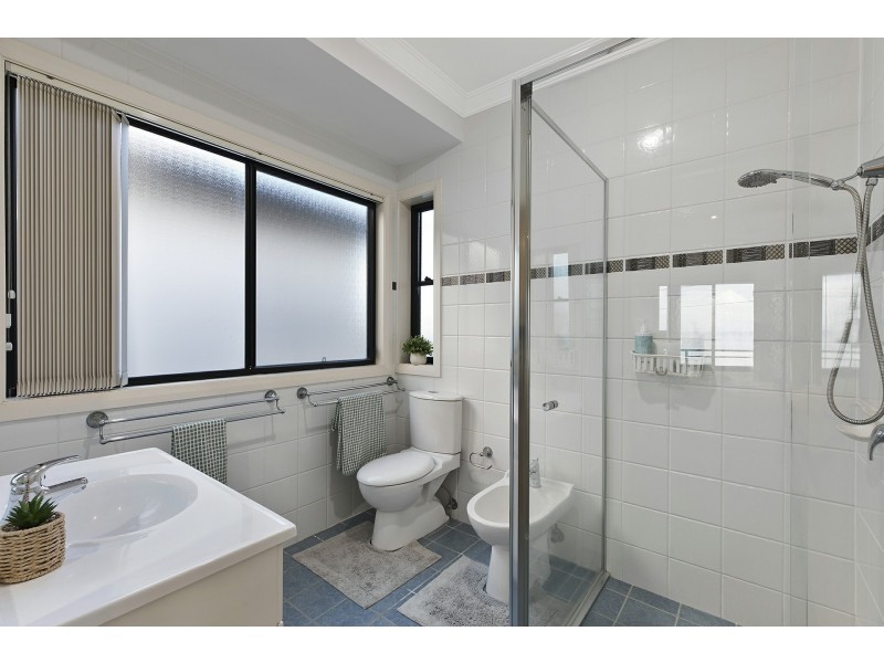 13 Lucinda Avenue, Killarney Vale NSW 2261