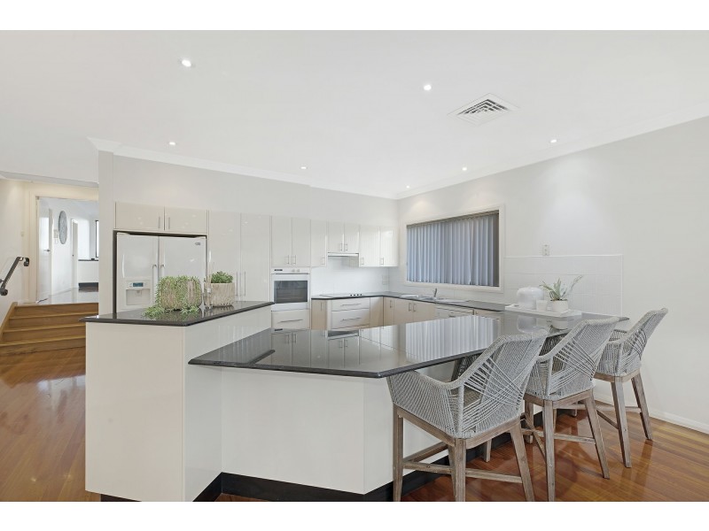 13 Lucinda Avenue, Killarney Vale NSW 2261