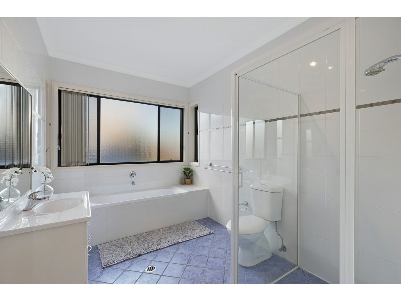 13 Lucinda Avenue, Killarney Vale NSW 2261