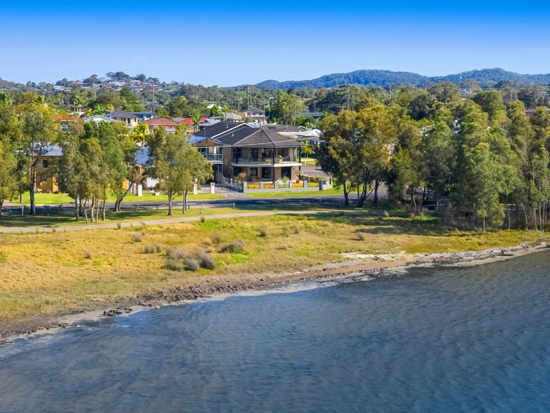 13 Lucinda Avenue, Killarney Vale NSW 2261