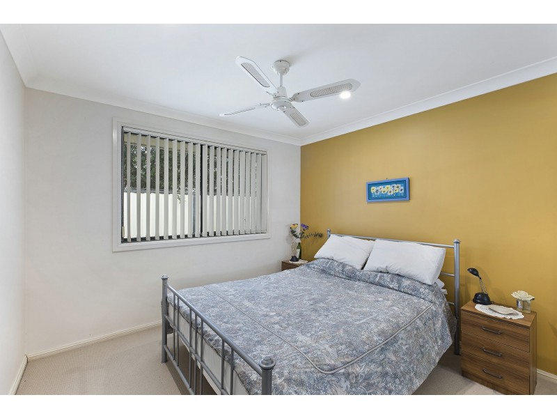 6 Brooke Avenue, Killarney Vale NSW 2261