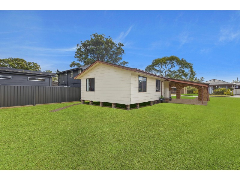 4 Cranbrook Cresent, Killarney Vale NSW 2261