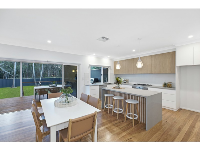 61 Geoffrey Road, Chittaway Point NSW 2261