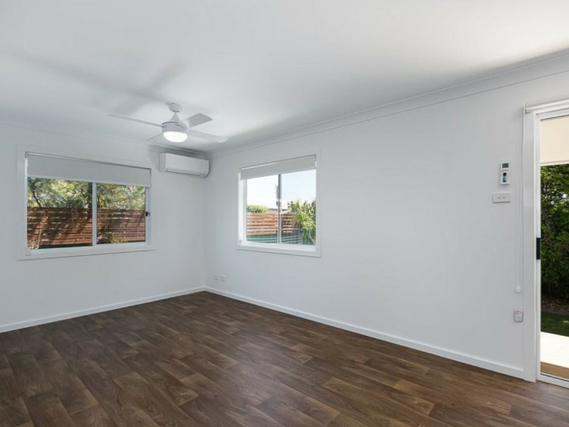 100a Kathleen White Crescent, Killarney Vale NSW 2261