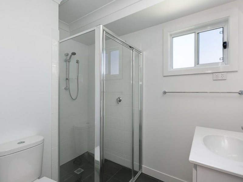 100a Kathleen White Crescent, Killarney Vale NSW 2261