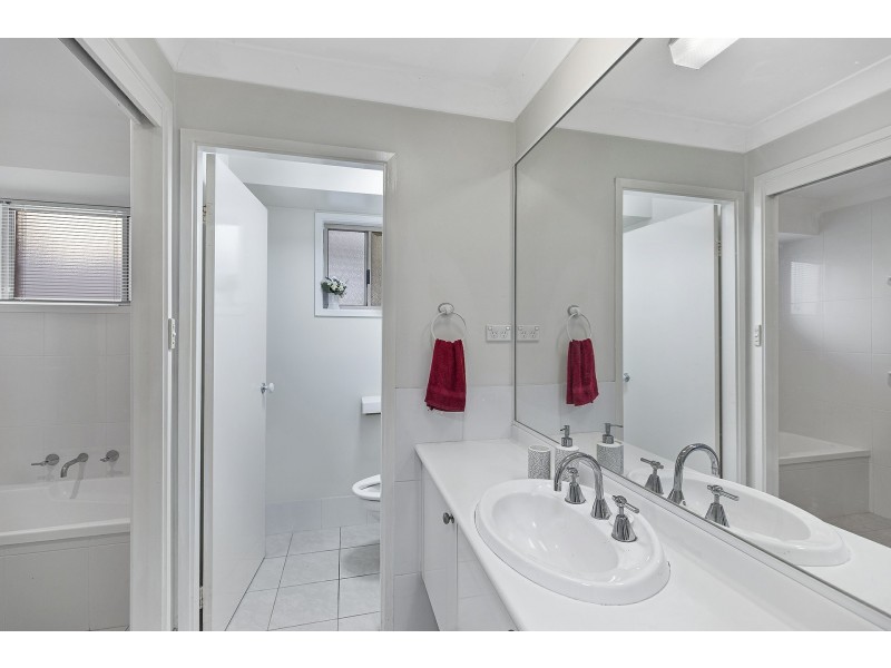 24 Marilyn Crescent, Tumbi Umbi NSW 2261