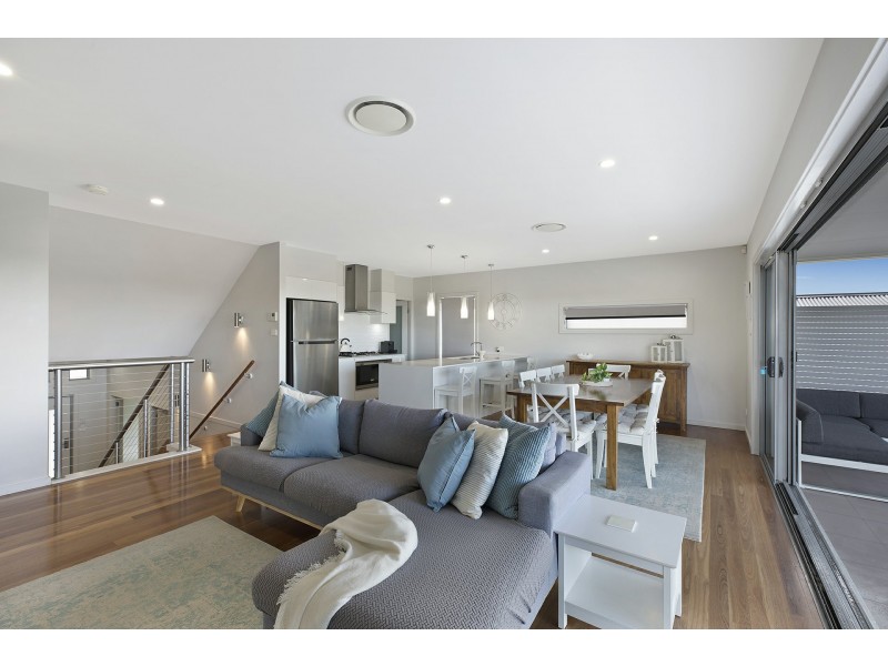 62 Pebble Beach Avenue, Magenta NSW 2261