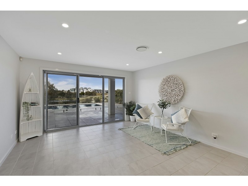 62 Pebble Beach Avenue, Magenta NSW 2261