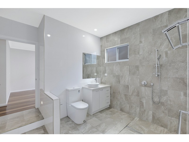 60 Lucinda Avenue, Killarney Vale NSW 2261