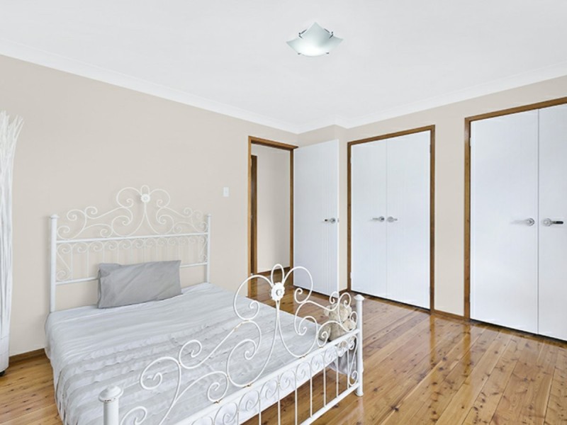 42 Seawind Terrace, Berkeley Vale NSW 2261
