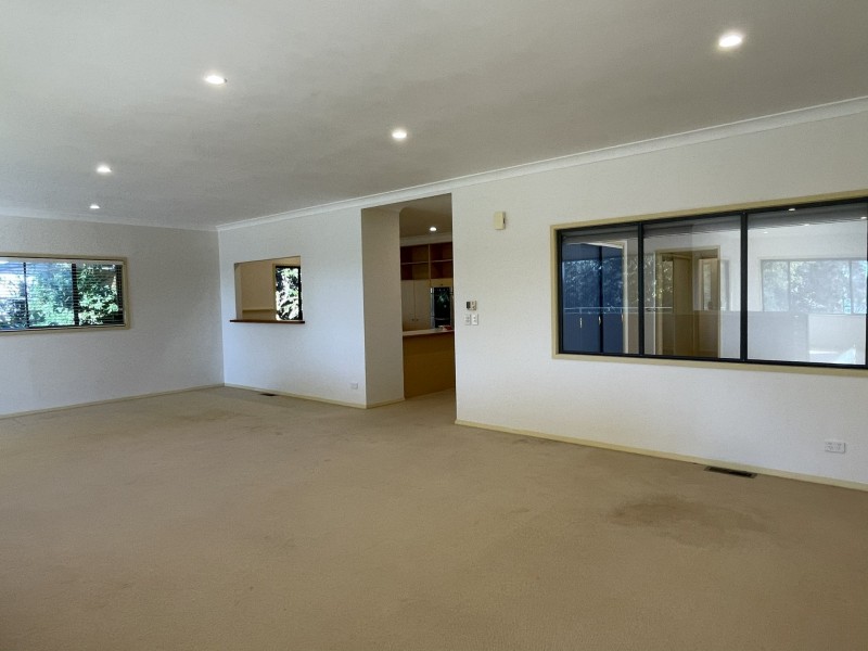 19 Trelawney Street, Killarney Vale NSW 2261