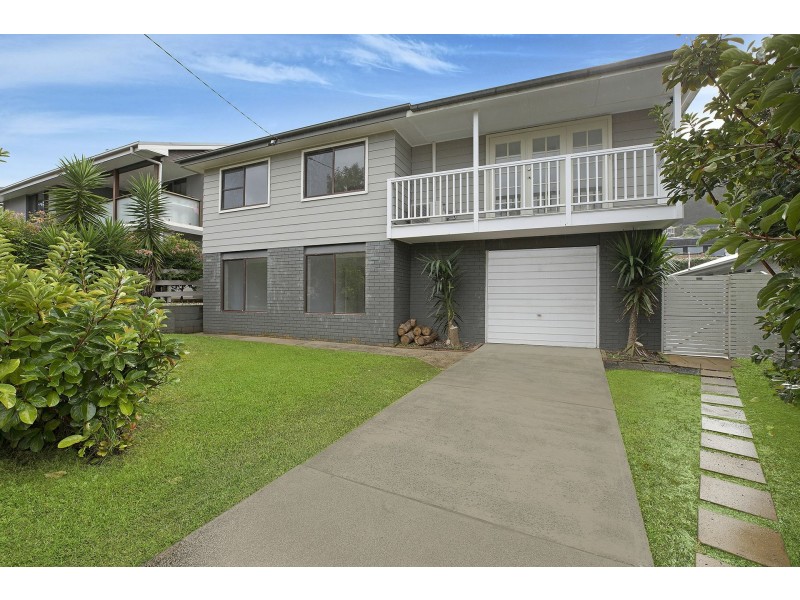 5 Warrina Street, Wamberal NSW 2260