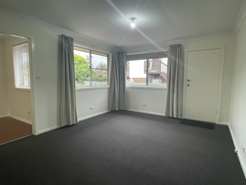 50 Clare Crescent, Berkeley Vale NSW 2261