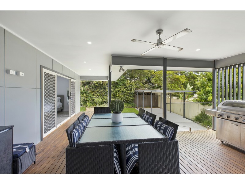 27 Brooke Avenue, Killarney Vale NSW 2261