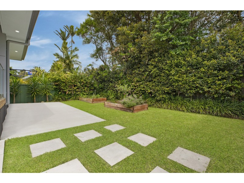 27 Brooke Avenue, Killarney Vale NSW 2261