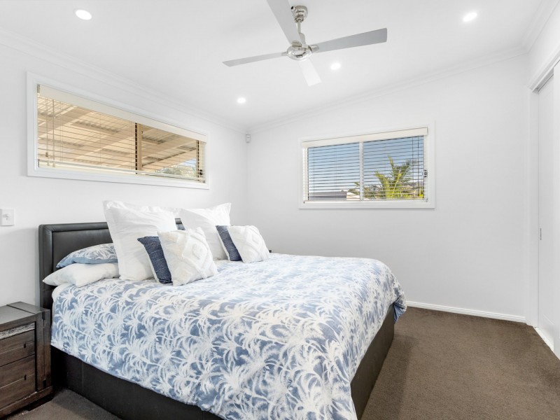 12 Robertson Road, Killarney Vale NSW 2261