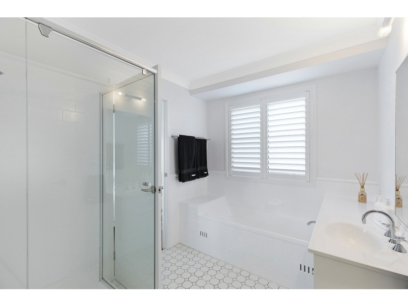 27 Bottlebrush Drive, Glenning Valley NSW 2261