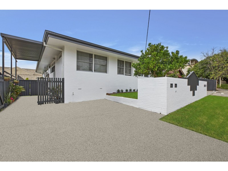 1/193 Albany Street, Point Frederick NSW 2250