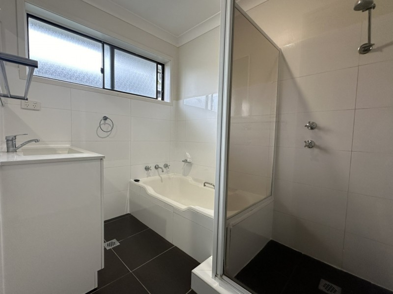 75 Brooke Avenue, Killarney Vale NSW 2261