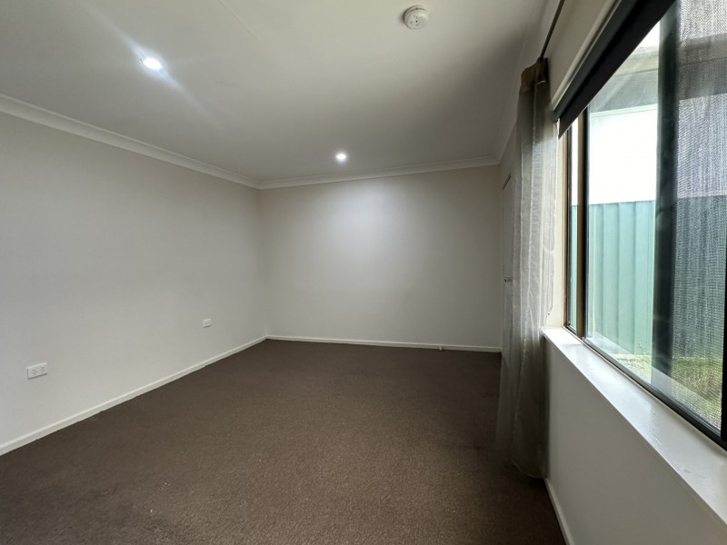 75 Brooke Avenue, Killarney Vale NSW 2261