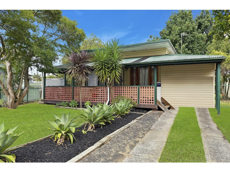 10 Brenda Cresent, Tumbi Umbi NSW 2261