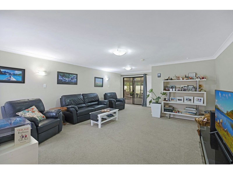 1 Castle Close, Killarney Vale NSW 2261