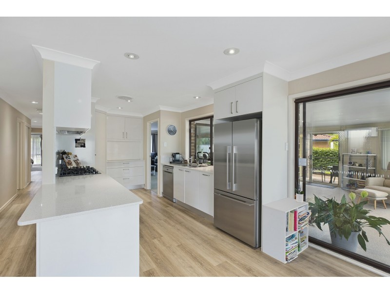 1 Castle Close, Killarney Vale NSW 2261