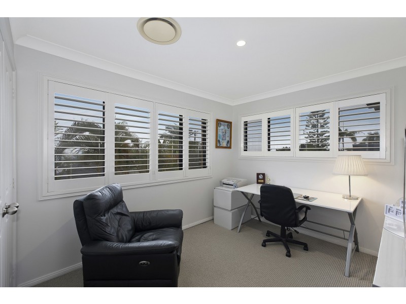 49 Shortland Ave, Killarney Vale NSW 2261