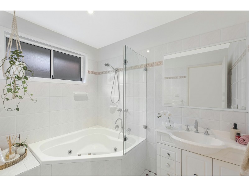 2 Bellambi Place, Glenning Valley NSW 2261