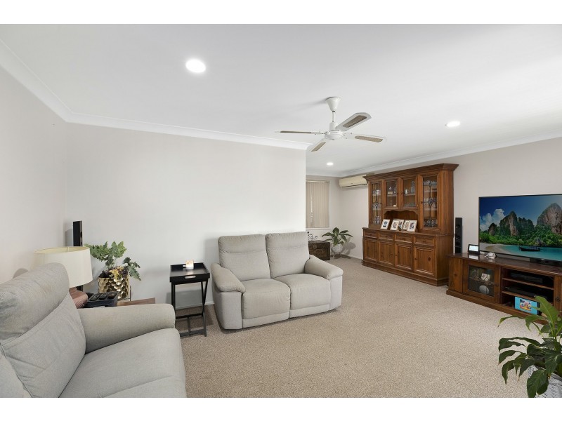 12 The Avenue, Tumbi Umbi NSW 2261