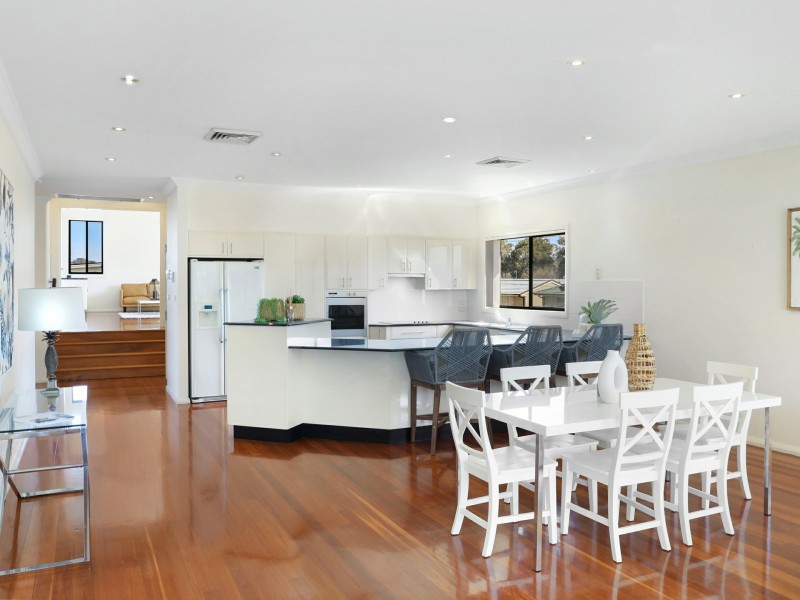 13 Lucinda Ave, Killarney Vale NSW 2261