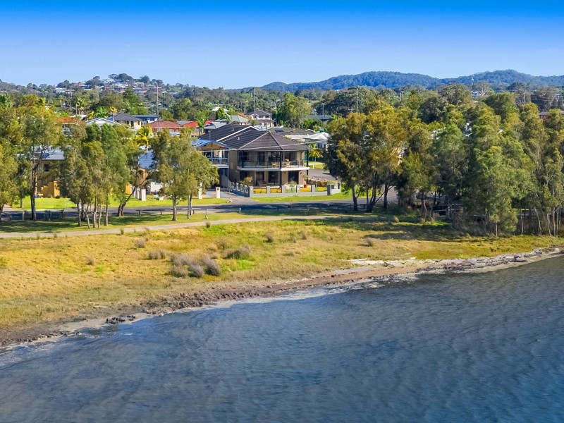 13 Lucinda Ave, Killarney Vale NSW 2261