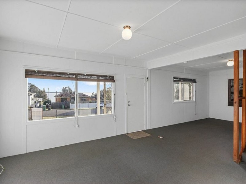 28 Trelawney Street, Killarney Vale NSW 2261