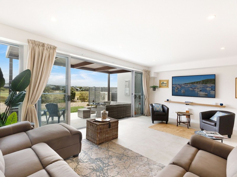 76 White Haven Avenue, Magenta NSW 2261